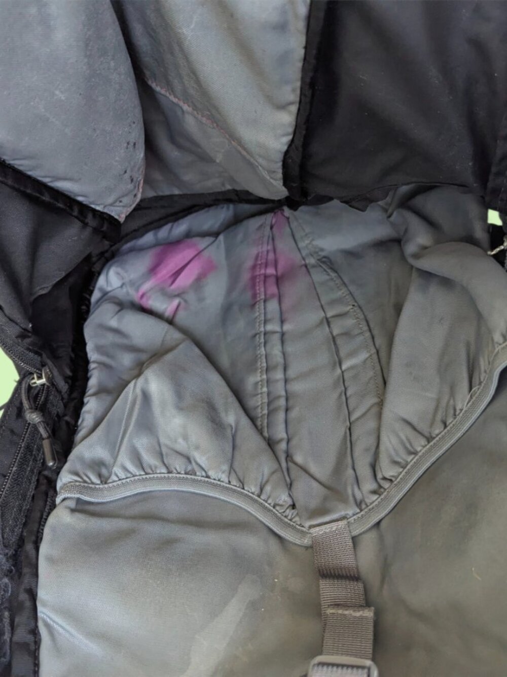 Used The North Face RECON Backpack Black - Picture 10 of 14